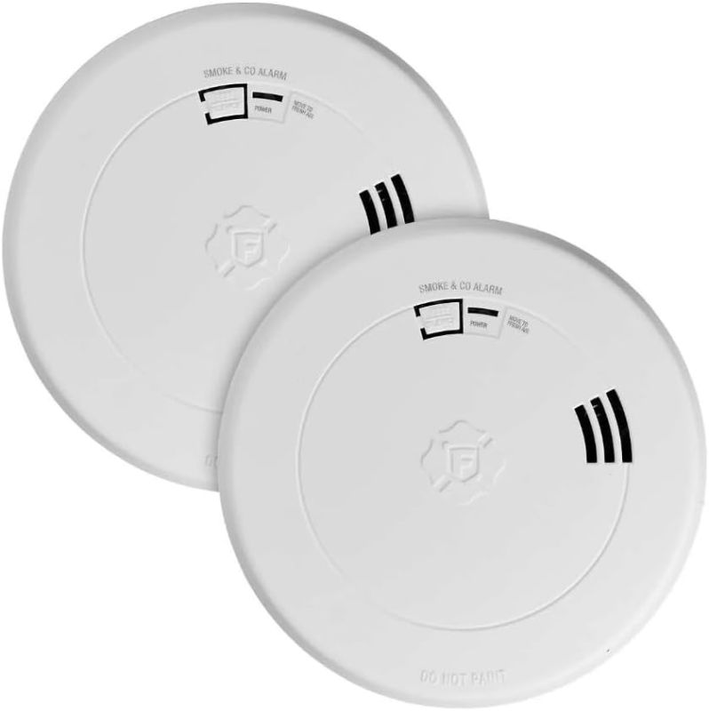 Photo 1 of First Alert Voice and Location Alert 2 in 1 Smoke and Carbon Monoxide Alarm 10-Year 2 Pack