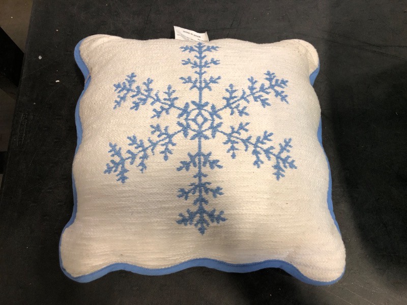 Photo 1 of Threshold 18"x18" Home Decor Pillow 