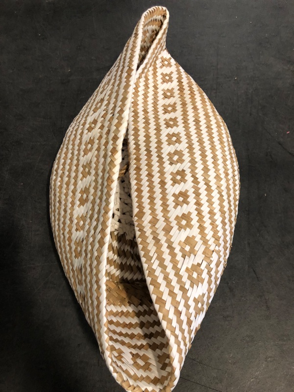 Photo 1 of Natural Woven Multi Purpose Collapsable Seagrass Tote Belly Basket For Storage, Laundry, Plant Pot Cover, Beach Bag, Toy Basket, Blanket Basket