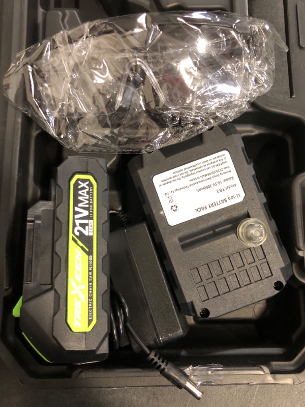 Photo 1 of Mini Chainsaw, 6-Inch Electric Chainsaw Cordless, Upgraded 900W Brushless Portable Handheld Small Chain Saw with Auto Chain Regulator & Auto Oiler for Wood Cutting/TreeTrimming/Courtyard (Green)