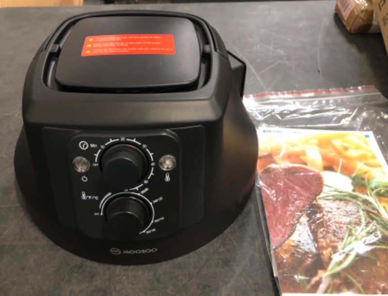Photo 1 of MOOSOO Pressure Cooker Air Fryer Lid  6 Qt