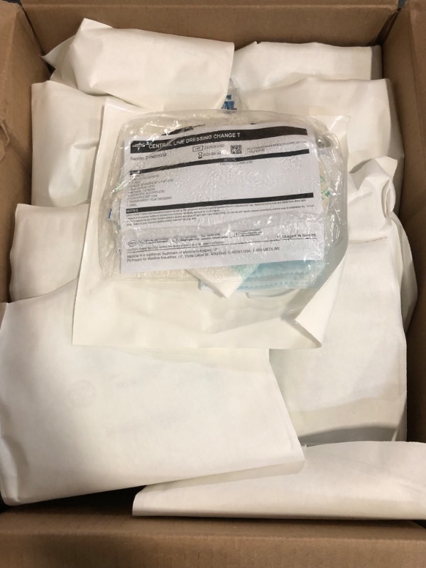 Photo 1 of Medline Central Line Dressing Trays with Chlorascrub (Pack of 40)