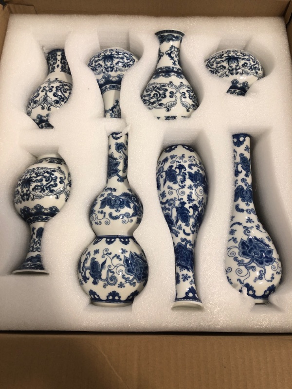 Photo 1 of 8 Pcs Chinoiserie Bud Vases Ceramic Small Blue and White Floral Chinese Porcelain Vase Set for Shelf Table Centerpieces Home Decor(Rustic)