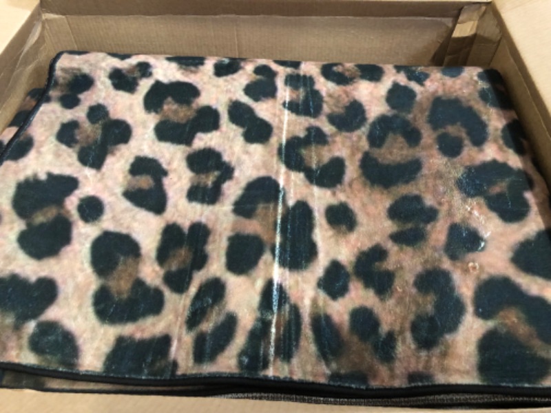 Photo 1 of Leopard Rug 6x9 Washable Area Rug Soft Large Bedroom Rug Non Slip Living Room Rugs Leopard Print Low-Pile Indoor Carpet for Den Dorm Playroom