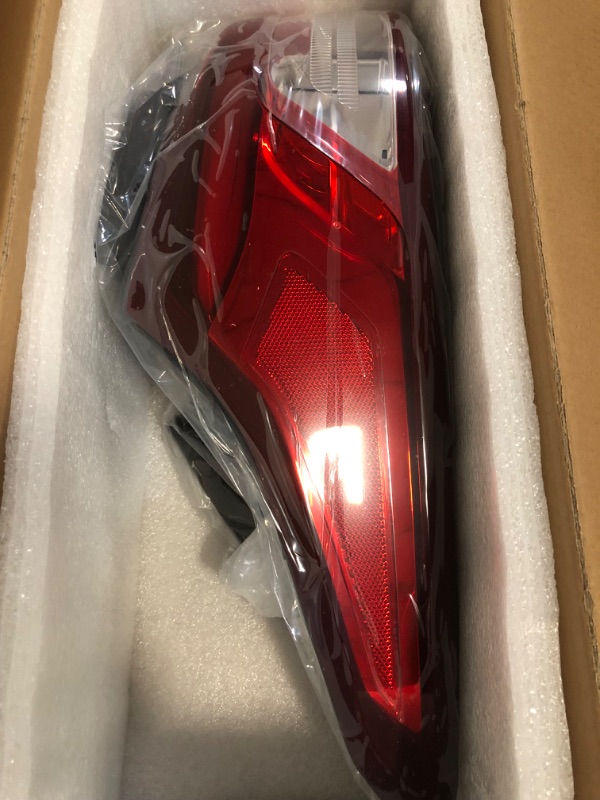 Photo 1 of FIONE LED Outer Tail Light Assembly Compatible with Chevy Traverse 2018 2019 2020 2021 Brake Rear Light Right Passenger Side RH