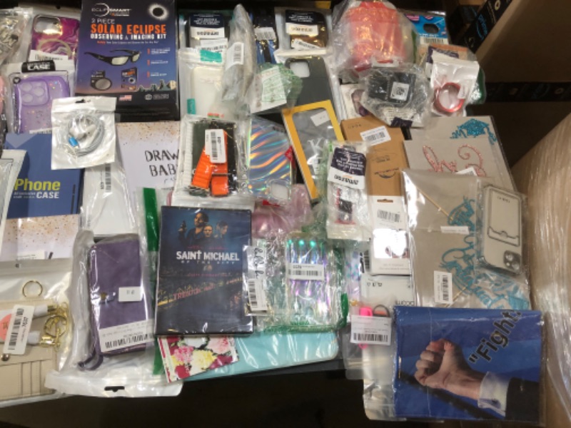 Photo 2 of MISCELLANEOUS LOT BUNDLE -- SOLD AS IS 