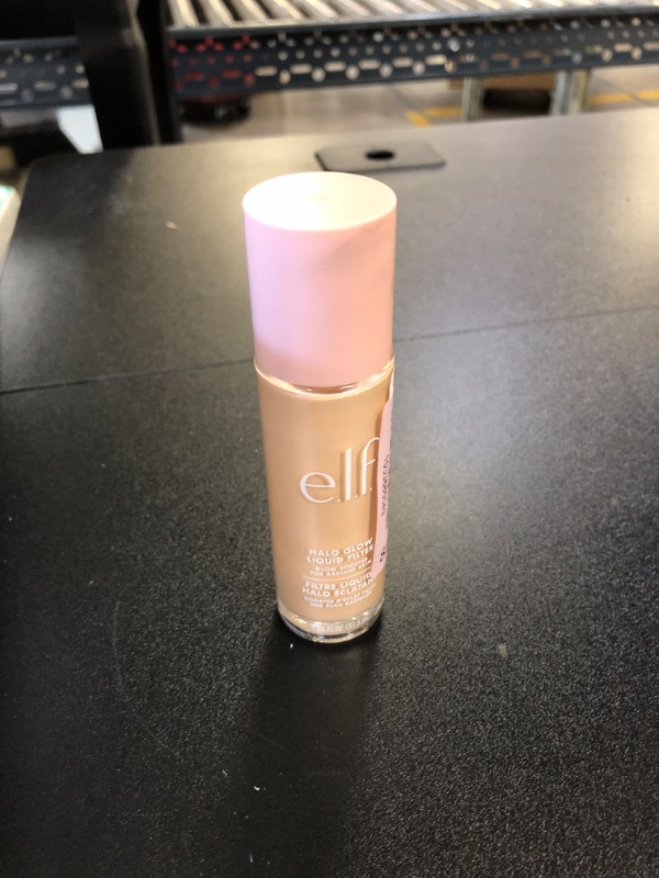 Photo 2 of e.l.f. Halo Glow Liquid Filter, Complexion Booster For A Glowing, Soft-Focus Look, Infused With Hyaluronic Acid, Vegan & Cruelty-Free, 2 Fair/Light