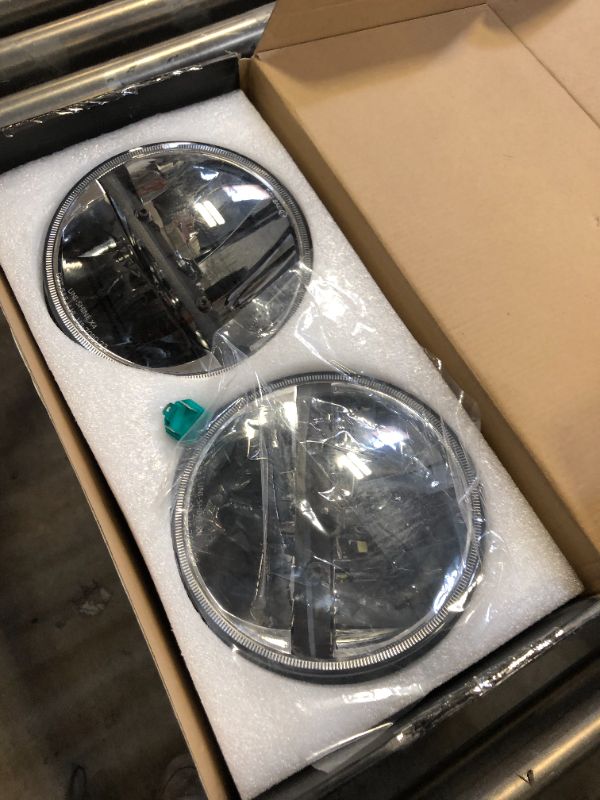 Photo 1 of 7 inch LED Headlight Round 2PCS E-MARK Approved 6000K Hi/lo Beam Lamp