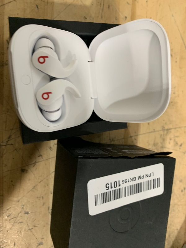 Photo 2 of *RIGHT EARBUD DOES NOT WORK* Beats Fit Pro - True Wireless Noise Cancelling Earbuds - Apple H1 Headphone Chip, Compatible with Apple & Android, Class 1 Bluetooth, Built-in Microphone, 6 Hours of Listening Time - Beats White