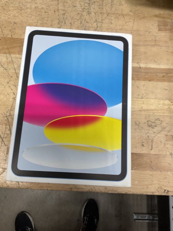 Photo 1 of Apple iPad (10th Generation): with A14 Bionic chip, 10.9-inch Liquid Retina Display, 64GB, Wi-Fi 6, 12MP front/12MP Back Camera, Touch ID, All-Day Battery Life – Blue***FACTORY SEALED**