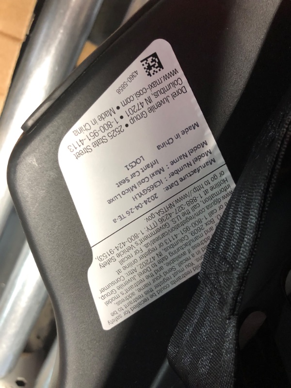 Photo 5 of ***USED - DIRTY - LIKELY MISSING PARTS***
Maxi-Cosi Mico Luxe Infant Car Seat with Base, Rear Facing Car Seat For Babies, Baby Carseat 4-30 lbs, Baby Car Seats, Infant Car Seats, Stone Glow