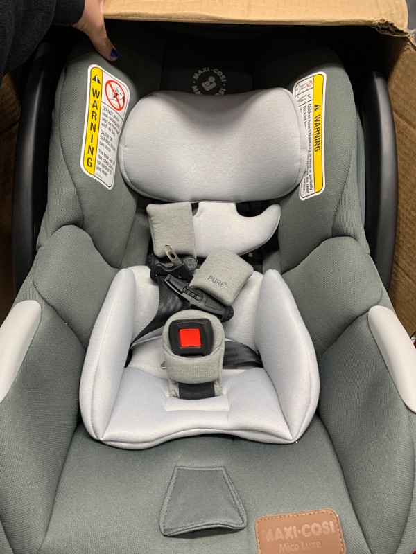 Photo 4 of ***USED - DIRTY - LIKELY MISSING PARTS***
Maxi-Cosi Mico Luxe Infant Car Seat with Base, Rear Facing Car Seat For Babies, Baby Carseat 4-30 lbs, Baby Car Seats, Infant Car Seats, Stone Glow