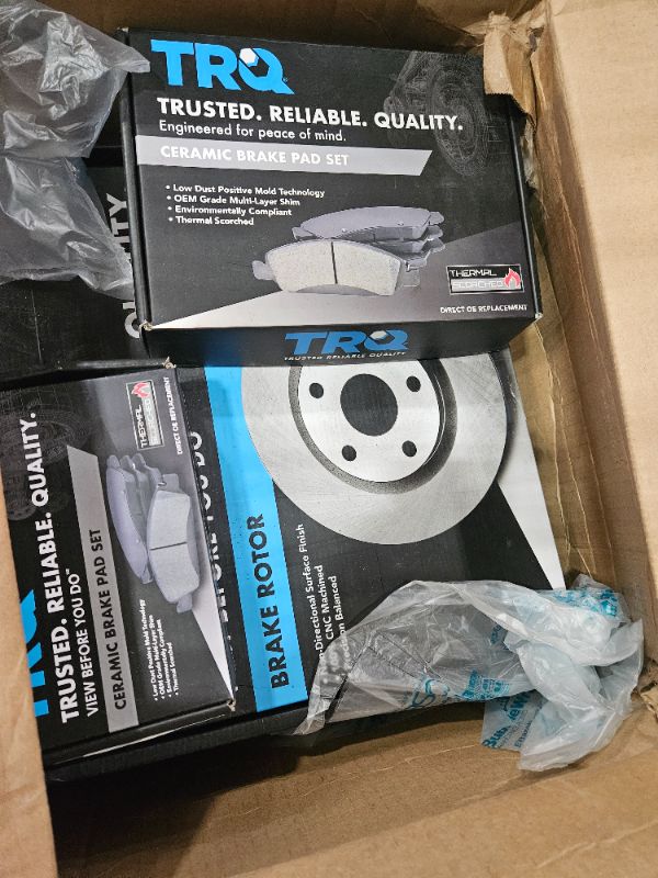 Photo 1 of TRQ Front and Rear Brake Pad & Rotor Kit Brake Pads Brake Rotor Ceramic Compatible with 2011-2019 Ford Explorer 2009-2019 Flex 2010-2019 Taurus 2009-2012 Lincoln MKS MKT