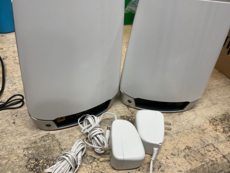 Photo 3 of NETGEAR Orbi Whole Home Tri-band Mesh WiFi 6 System (RBK752) – Router with 1 Satellite Extender | Coverage up to 5,000 sq. ft., 40 Devices | AX4200 (Up to 4.2Gbps)