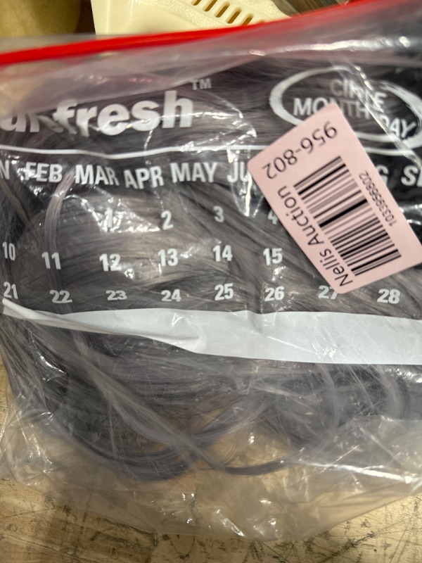 Photo 1 of (FAIR) Grey Bundle Ombre Straight Brazilian Remy Human Hair 3 Bundles 26 28 30 Inch For Women Hair Weaves 100% Unprocessed Virgin Hair Extensions Straight Hair Bundle