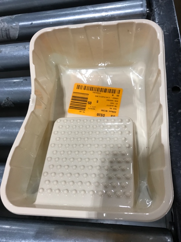 Photo 2 of 6-Inch Plastic Paint Tray