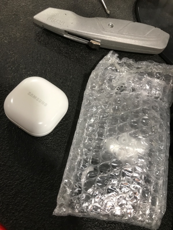 Photo 1 of Samsung Galaxy Buds2 Pro True Wireless Bluetooth Earbud Headphones - White