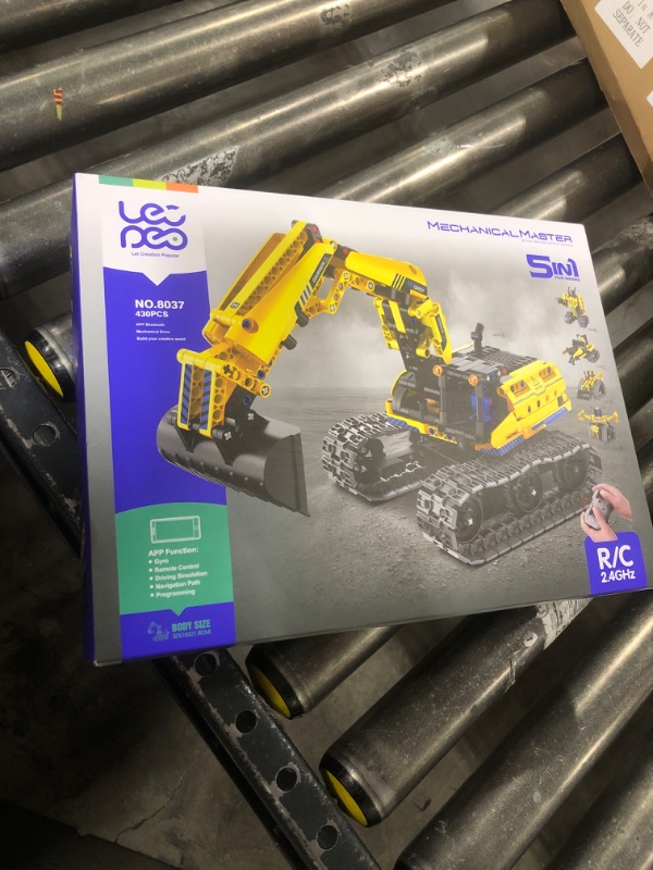 Photo 2 of 5 in 1 Building Toys STEM Robotics Kit, 430 PCS Blocks RC Robot Erector Sets, APP & Remote Control Excavator Science Kits for Kids Age 6 7 8 9 10 11 12-14, DIY Educational Gift for Boys & Girls
