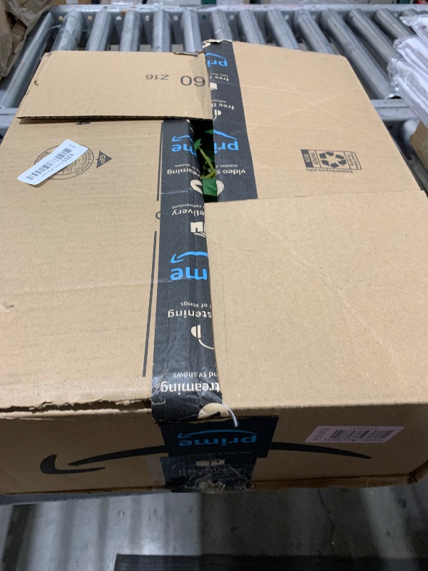 Photo 1 of Jexine 100 Pieces Artificial Roses Flowers Bulk, Long Stem Realistic Fake Silk Roses Bouquet for Table Centerpiece Vases Wedding Party Home Kitchen Decor (White)