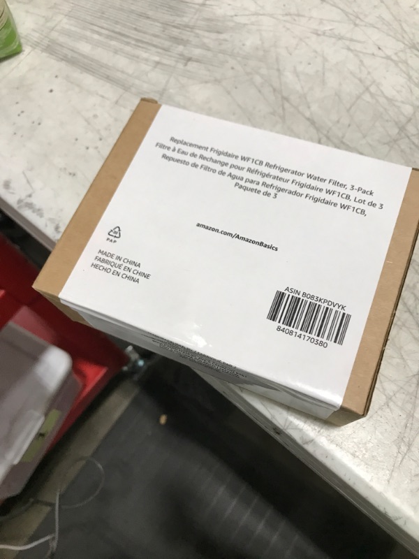 Photo 1 of Amazon Basics Replacement Frigidaire WF1CB Refrigerator Water Filter, 3-Pack