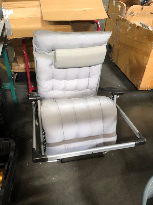 Photo 4 of ***USED - DAMAGED - SEE PICTURES - DOESN'T STAY IN PLACE WHEN UNFOLDED***
Slendor Oversized Zero Gravity Chairs XXL, 33In Padded Zero Gravity Lounge Chair, Lawn Recliner, Folding Patio Reclining Chair w/Aluminum Alloy Lock, Headrest, Cup Holder, Support 5
