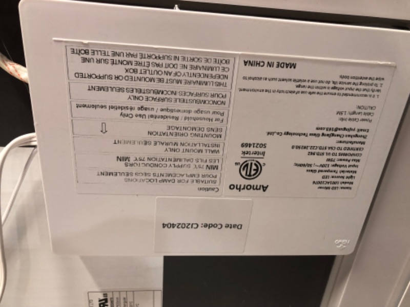 Photo 1 of ***USED - POWERS ON - UNABLE TO TEST FURTHER***
Amorho LED Bathroom Mirror 40''x 30'' with Front and Backlit, Stepless Dimmable Wall Mirrors with Anti-Fog, Shatter-Proof, Memory, 3 Colors, Double LED Vanity Mirror (Horizontal/Vertical)