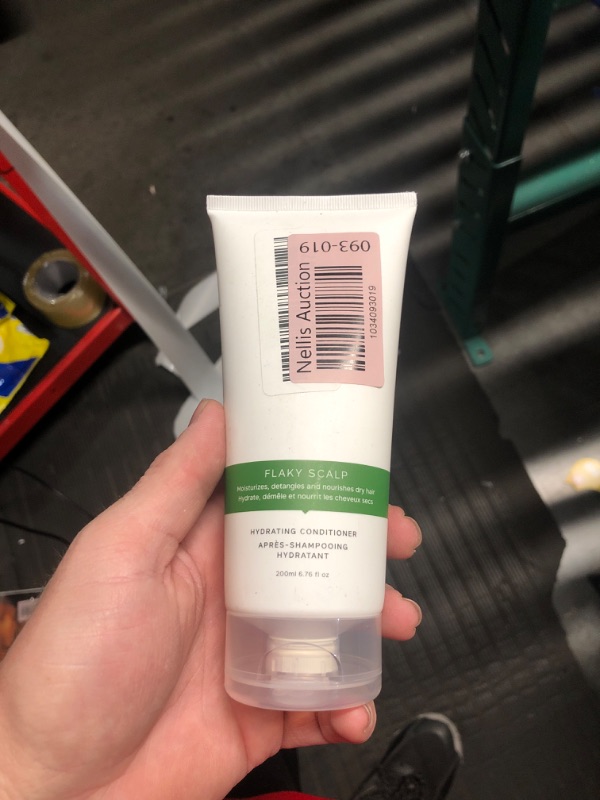 Photo 2 of ***NON REFUNDABLE***PREVIOUSLY OPENED, APPEARS NEW*
PHILIP KINGSLEY Conditioner for Flaky Scalp, 6.76 fl oz - Hydrating, Nourishing, Moisturizing, Detangles, Moisturizes Dry Hair, Suitable for Oily and Dry Scalps, Paraben Free, Vegan