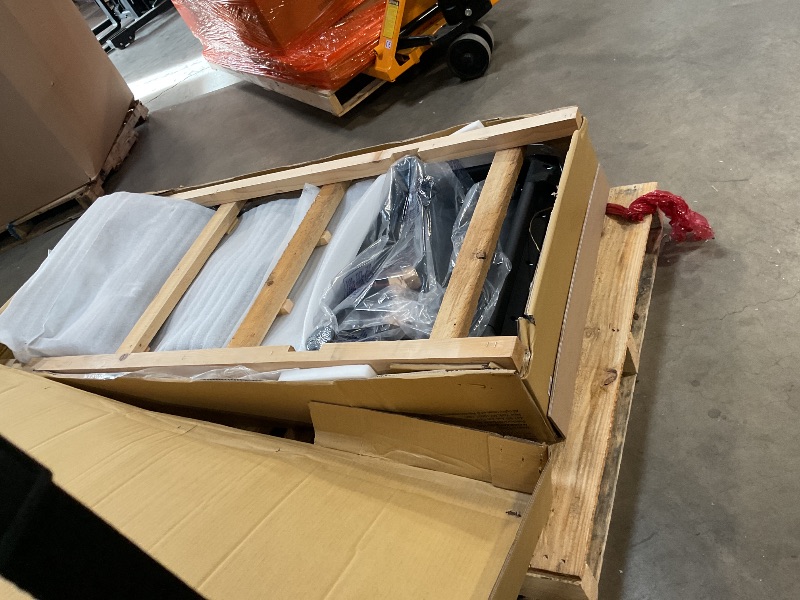 Photo 1 of *INCOMPLETE SET*
Treadmill for Running, Walking, and Hiking *ONLY BOX 1 OF 2*