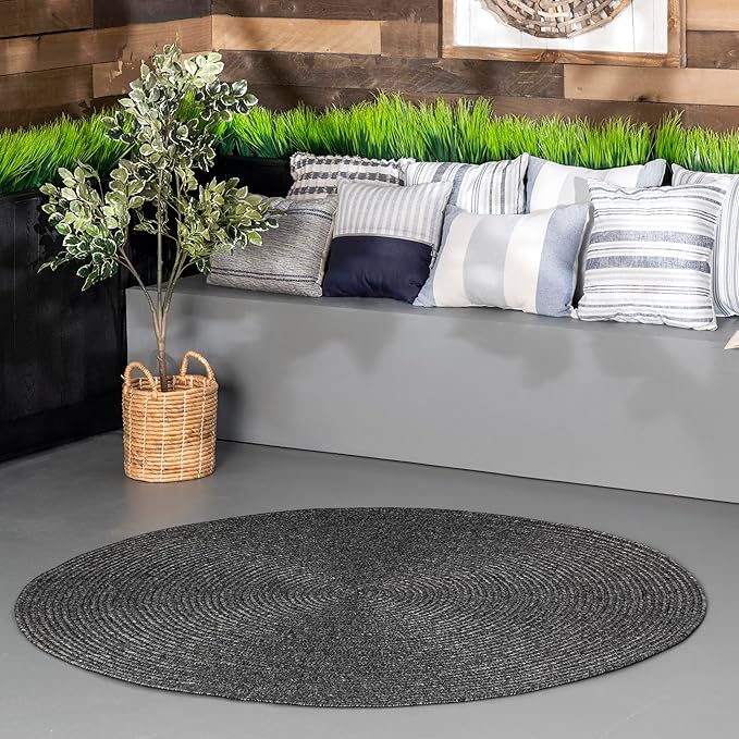 Photo 1 of ***picture for reference only
Braided Indoor/Outdoor Area Rug, 5' Round,Charcoal