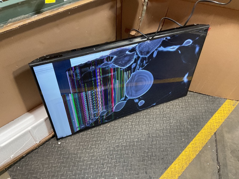 Photo 1 of SAMSUNG 43-Inch Class Crystal UHD 4K DU7200 Series HDR Smart TV w/Object Tracking Sound Lite, PurColor, Motion Xcelerator, Mega Contrast, Q-Symphony (UN43DU7200, 2024 Model)