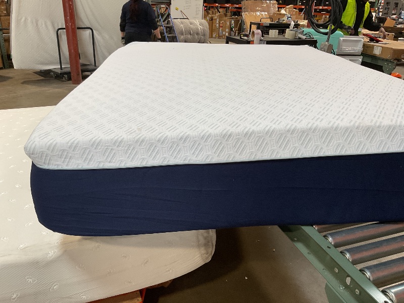 Photo 5 of ***mattress got dirty during processing and handling , does have a removable/washable cover 
Sleep Innovations Shiloh 14 Inch Memory Foam Mattress, Queen Size, Bed in a Box, Cradling Medium Support