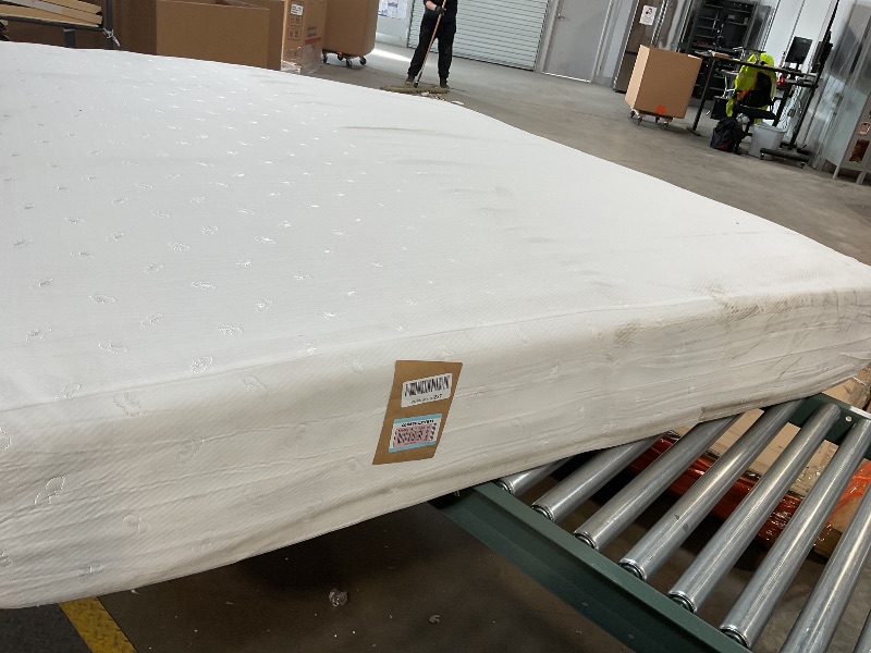 Photo 2 of ****mattress got dirty during processing and handling. Does come with a removable/washable cover.
Novilla King Mattress, 12 Inch King Size Memory Foam Mattress with Comfort Foam for Pressure Relief & Cool Fresh Sleep,Removable Washable Mattress Cover,Memo