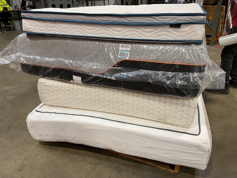 Photo 1 of *FINAL SALE / NO RETURNS
**MATTRESS PALLET
*ZINUS 6 Inch Spring Sensation Hybrid Mattress [New Version], Medium Firm Feel, Fiberglass Free, Youth and Guest Bedroom,
* ESHINE 14 inch Queen Memory Foam Mattress - Queen Size Mattress with Gel Memory Foam for