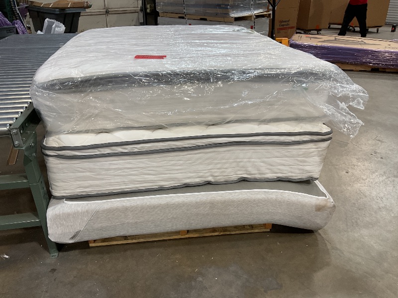 Photo 1 of ***Stack of 3 mattresses - NO RETURNS/FINAL SALE
*Novilla Queen Mattress in a Box, 12 inch Queen Size Mattress with Independent Spring & Comfortable Foam, Queen Hybrid Mattress for Back Pain Relief & Support, Motion Isolation, Certipur-Us Certified
*Novil