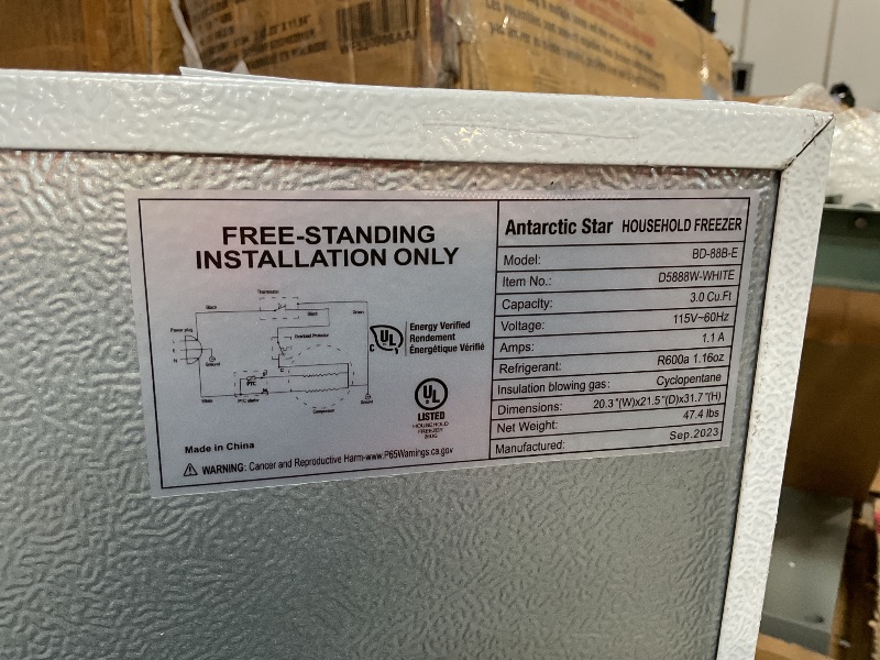 Photo 4 of **FOR PARTS ONLY****fridge has slight damage due to shipping and processing 
Electactic 3.0 Cu.ft Upright Freezer, Small Mini Freezer with Adjustable Thermostat, Removable Shelves, Reversible Single Door, for Bedroom/Home/Dorms/Apartment (White)