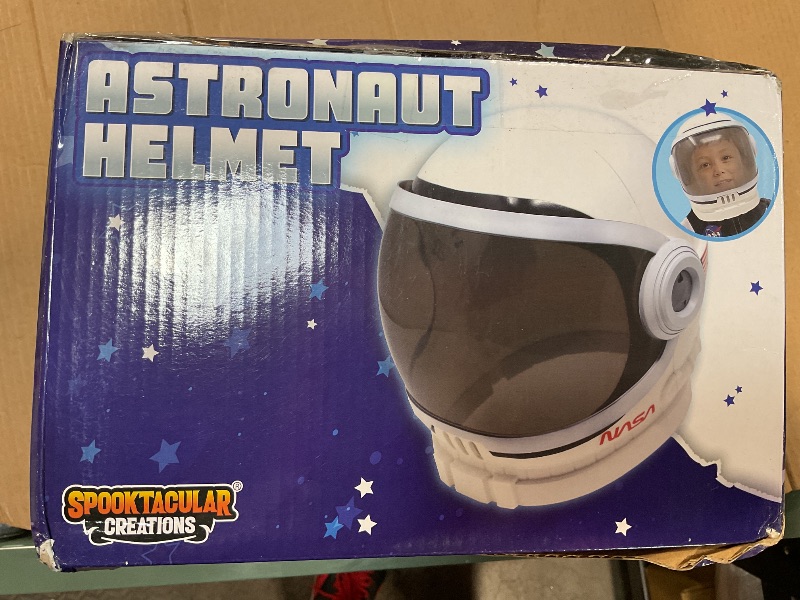 Photo 2 of Astronaut Helmet with Movable Visor Pretend Play Toy Set for School Classroom Dress Up