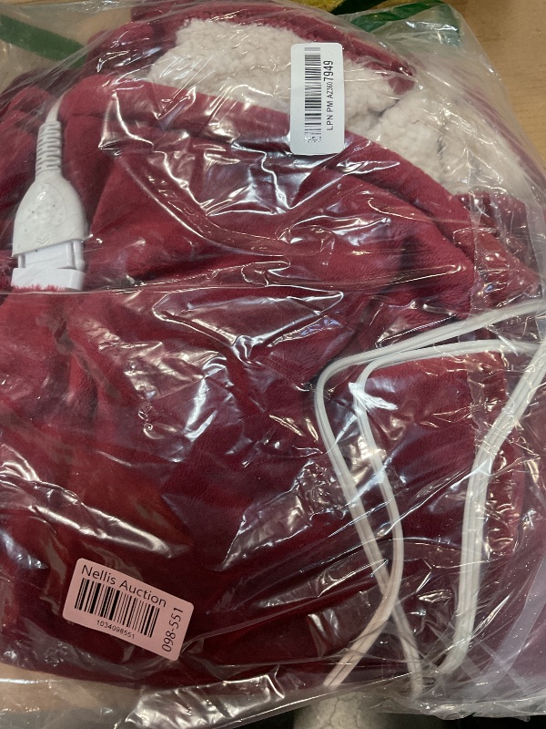 Photo 1 of Bedsure Heated Blanket Electric Throw - Soft Flannel Electric Blanket, Heating Blanket with 4 Time Settings, 6 Heat Settings, and 3 hrs Timer Auto Shut Off (50x60 inches, Burgundy)