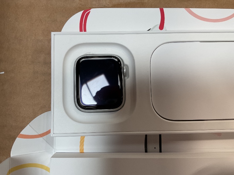 Photo 1 of Apple Watch SE (2nd Gen) [GPS 40mm] Smartwatch with Silver Aluminium Case with Denim Sport Band S/M. Fitness and Sleep Trackers, Crash Detection, Heart Rate Monitor, Retina Display