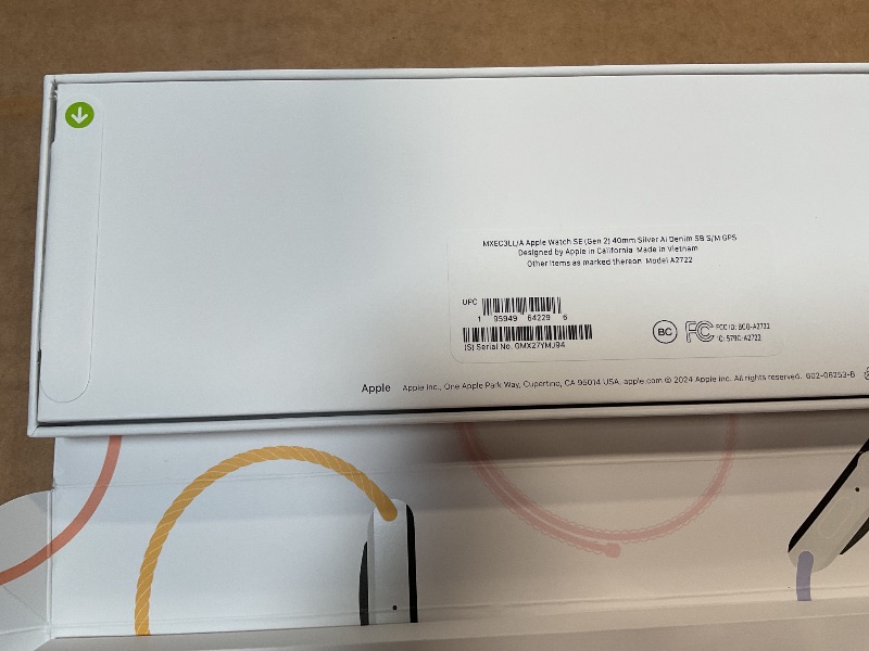 Photo 1 of Apple Watch SE (2nd Gen) [GPS 40mm] Smartwatch with Silver Aluminium Case with Denim Sport Band S/M. Fitness and Sleep Trackers, Crash Detection, Heart Rate Monitor, Retina Display