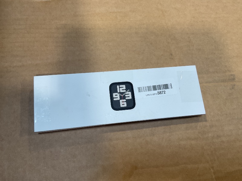 Photo 1 of Apple Watch SE (2nd Gen) [GPS + Cellular 44mm] Smartwatch with Starlight Aluminium Case with Starlight Sport Band M/L. Fitness and Sleep Trackers, Crash Detection, Heart Rate Monitor, Retina Display