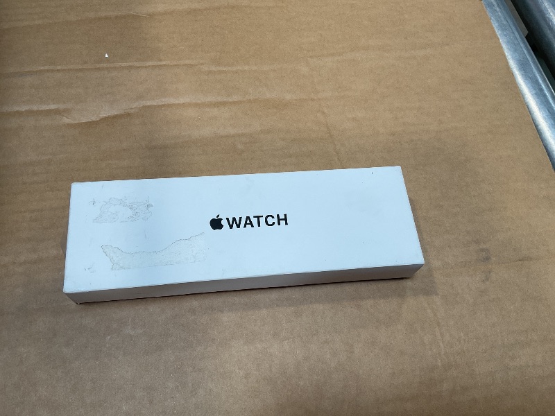 Photo 2 of Apple Watch SE (2nd Gen) [GPS 40mm] Smartwatch with Midnight Aluminium Case with Midnight Sport Band S/M. Fitness and Sleep Trackers, Crash Detection, Heart Rate Monitor, Retina Display