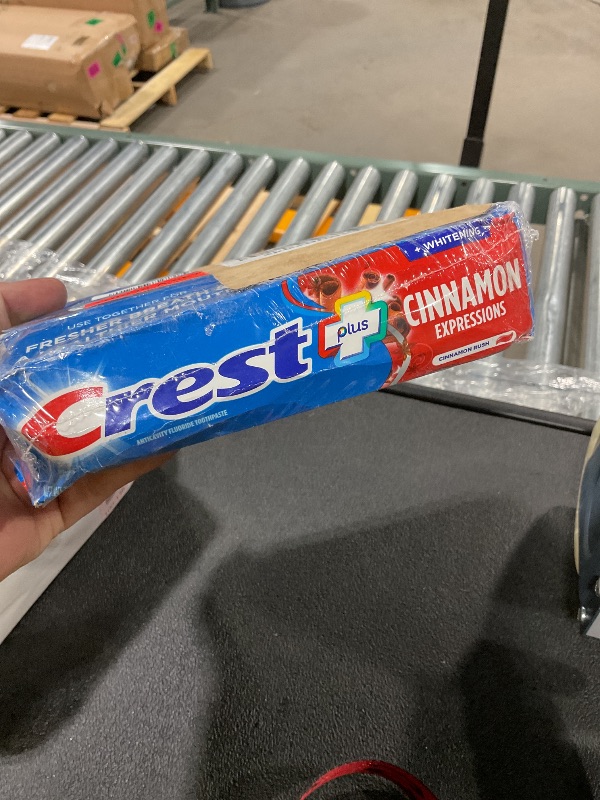 Photo 2 of Crest Complete Cinnamon Rush 5.4 Ounce (4 Pack)