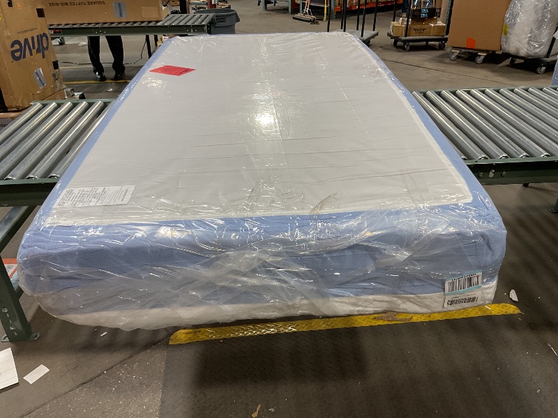 Photo 2 of *NOT IN BOX*
*WILL NEED TO BE CLEANED*
*WILL NEED PICK UP TRUCK*
ZINUS 12 Inch Cooling Essential Memory Foam Mattress [New Version], Full, Fiberglass Free, Medium Feel, Cooling Airflow Memory Foam, Certified Safe Foams & Fabric, Mattress in A Box