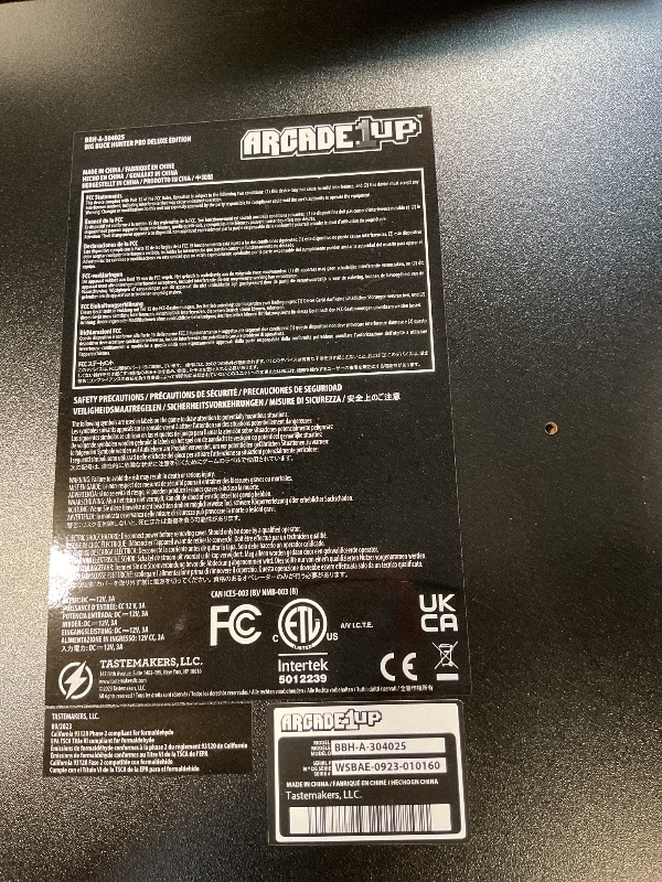 Photo 4 of Arcade1Up Big Buck Hunter Pro Deluxe Arcade Machine for Home, 5-Foot-Tall Stand-up Cabinet, 4 Classic Games, and 17-inch Screen this thing will turn on but something’s wrong with it. I can’t get it to play. I just cycles through the menu when you hit the 