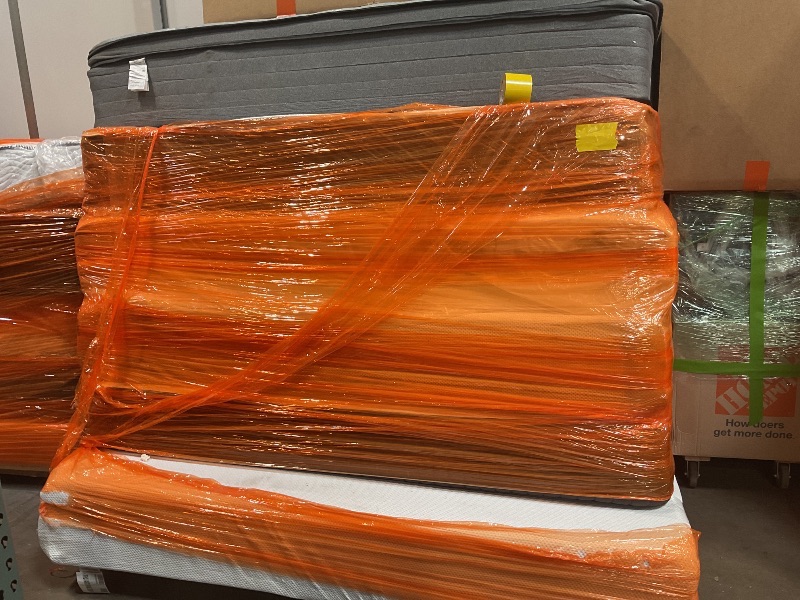 Photo 1 of *** MATTRESS PALLET- TOTAL OF 6 MATTRESSES- FINAL SALE/ NO RETURN ***