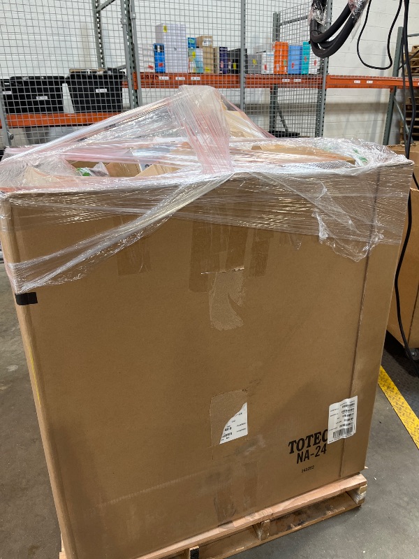 Photo 1 of **FINAL SALE/ NO RETURNS/ PALLET OF RANDOM ITEMS APPROXIMATELY 300 PCS**
WILL NEED TRUCK TO PUCK UP