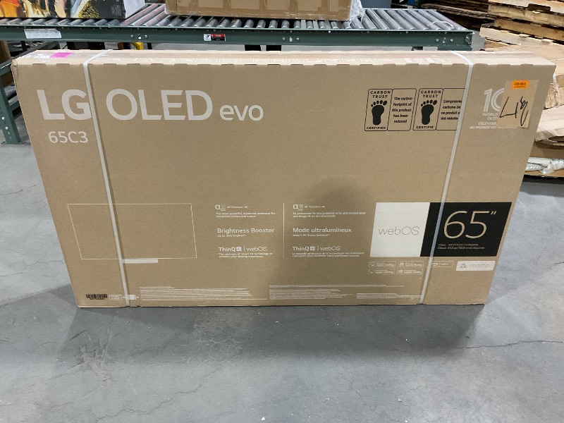 Photo 2 of 65" Class C3 Series OLED evo 4K UHD Smart webOS TV (2023)