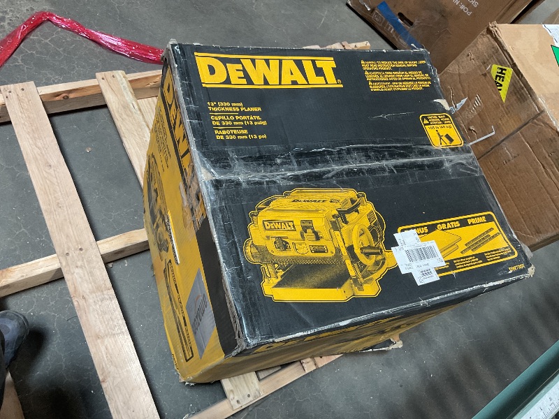 Photo 2 of DEWALT Thickness Planer, Two Speed, 13-inch, 15 Amp, 20,000 RPM Motor (DW735X)