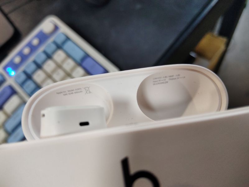 Photo 1 of ***MISSING 1 EAR BUD**** Beats Studio Buds + True Wireless Bluetooth Noise Cancelling Earbuds - Ivory