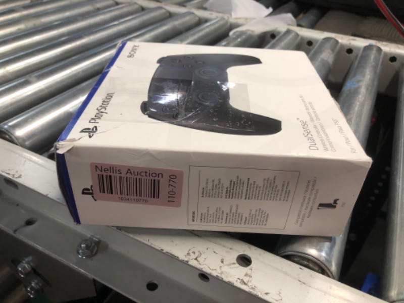 Photo 1 of * no physical damage** does not power on or charge* needs repair* can be fixed at any electronic repair store**
PlayStation DualSense Wireless Controller Midnight Black 
